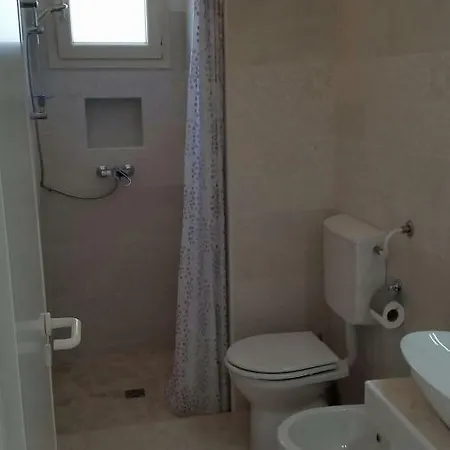 Felloniche Apartamento *